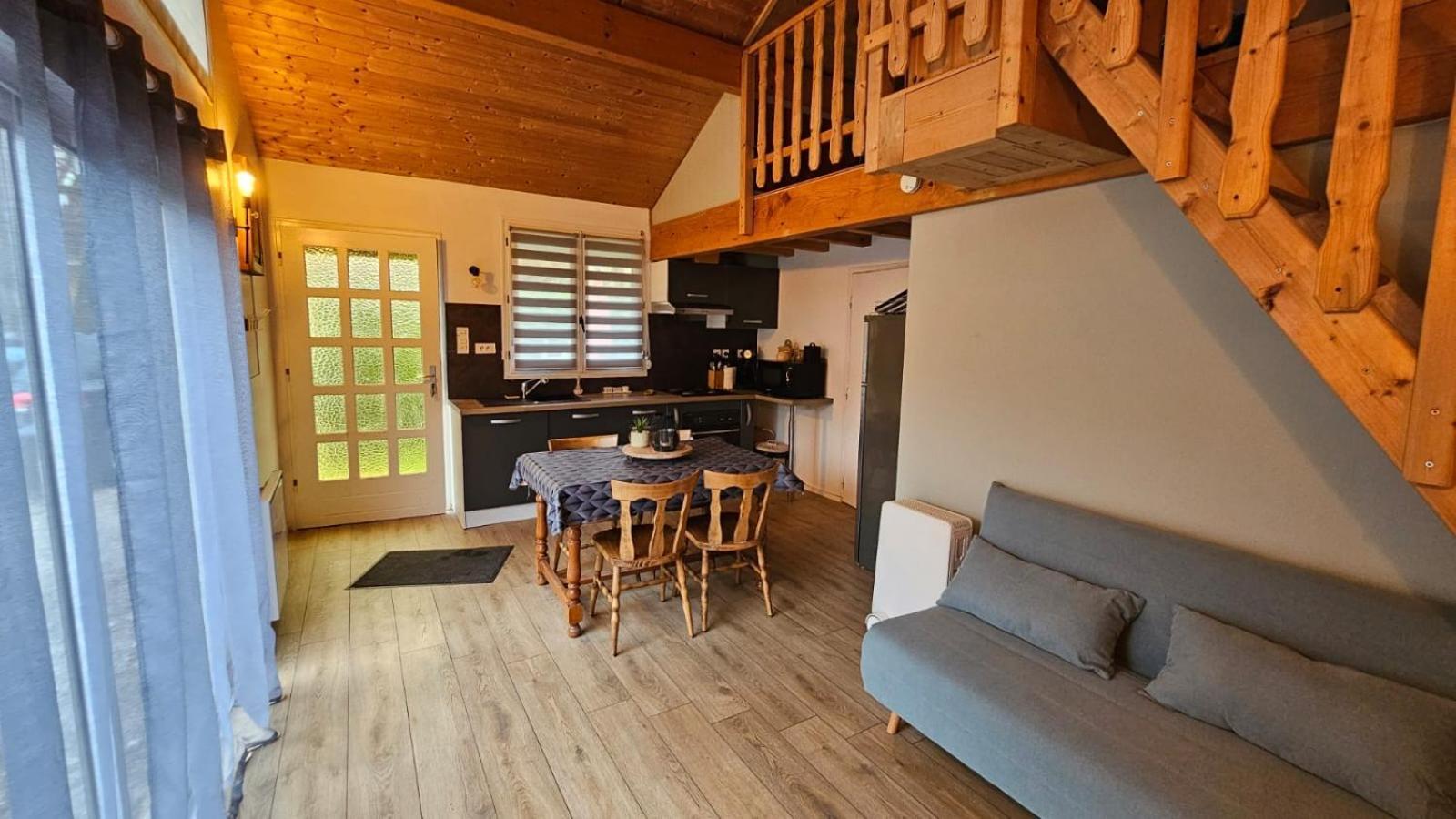Gite Du Moulin Montgesoye Экстерьер фото